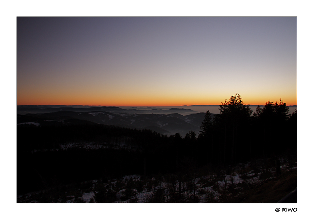 winterlicher Abend im Schwarzwald....