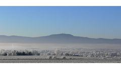 Winterlicher Blick zum Großen Inselsberg