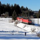 Winterlicher Regionalzug im Schwarzwald!