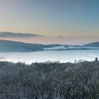 Winterlicher Sonnenaufgang am Laacher See