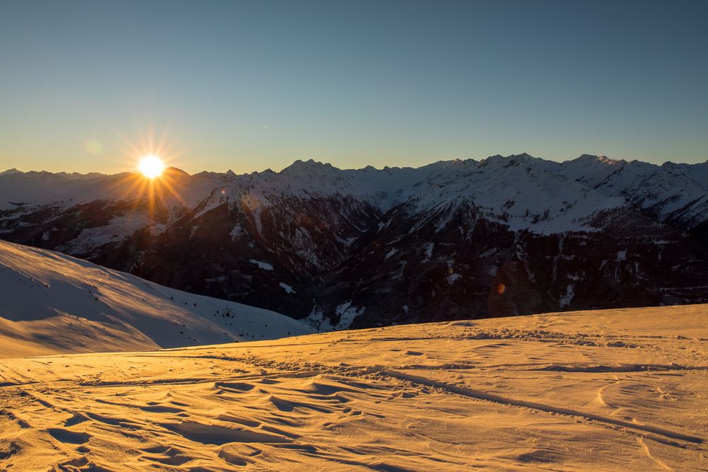 Winterlicher Sonnenaufgang