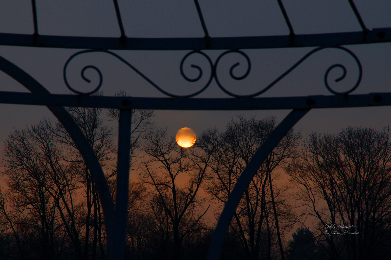 Winterlicher Sonnenuntergan