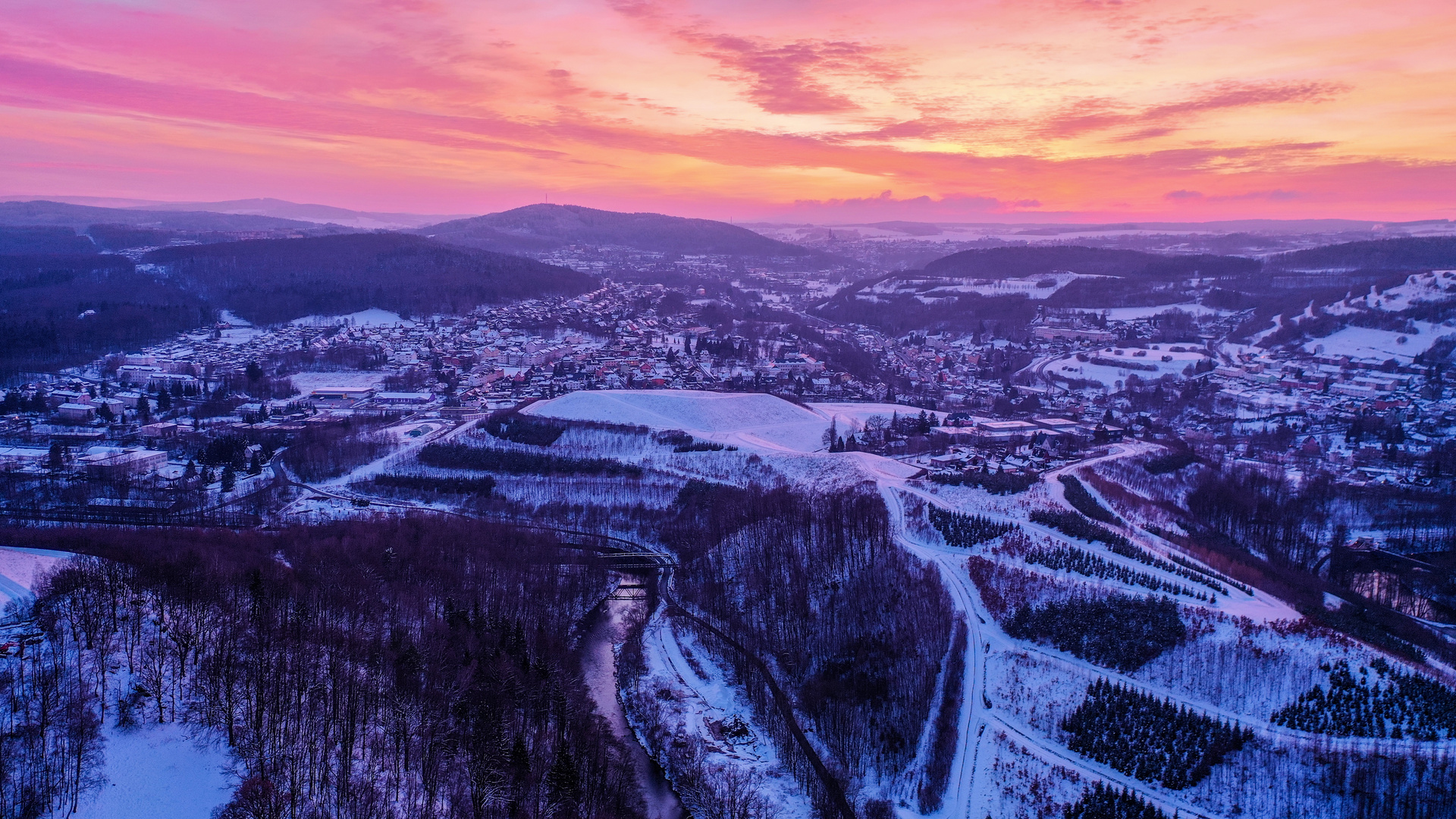 Winterlicher Sonnenuntergang 