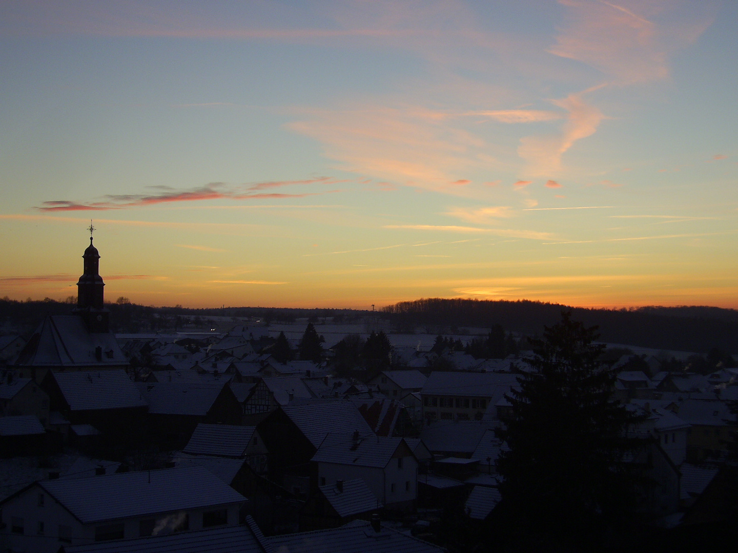 winterlicher Sonnenuntergang ...