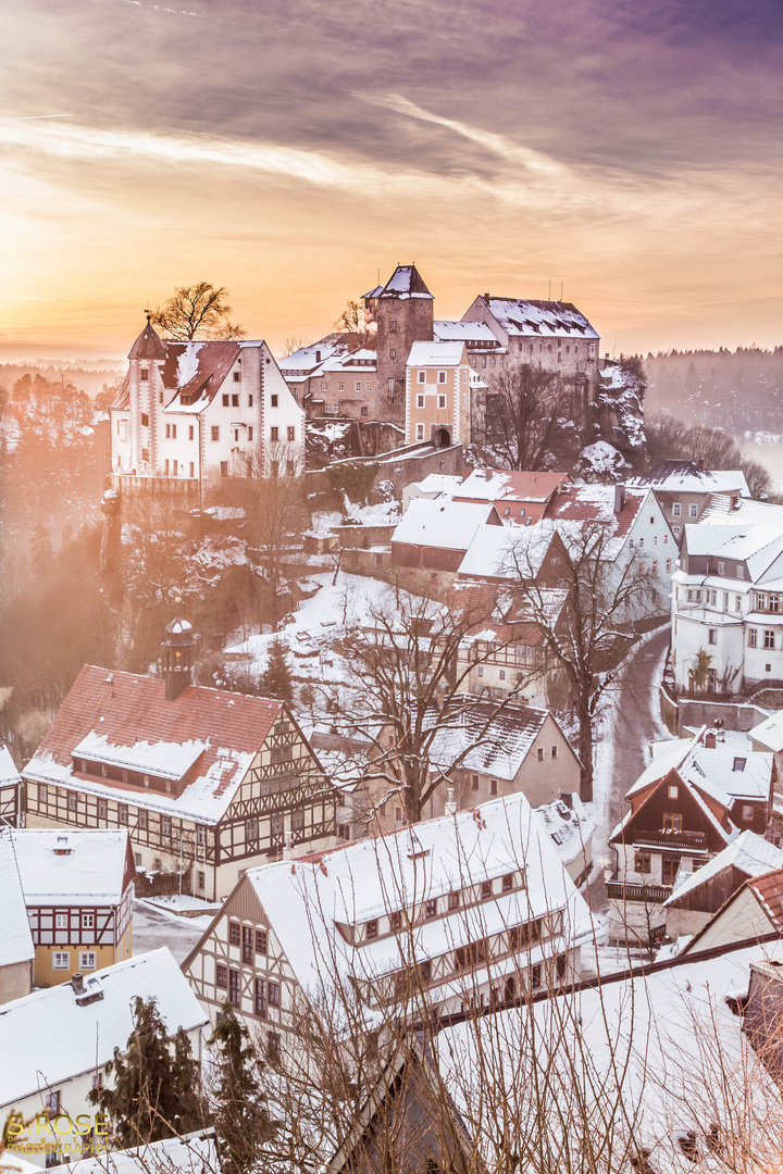 winterlicher Sonnenuntergang in Hohnstein