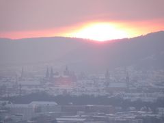 Winterlicher Sonnenuntergang über Trier