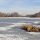 Winterlicher Stausee