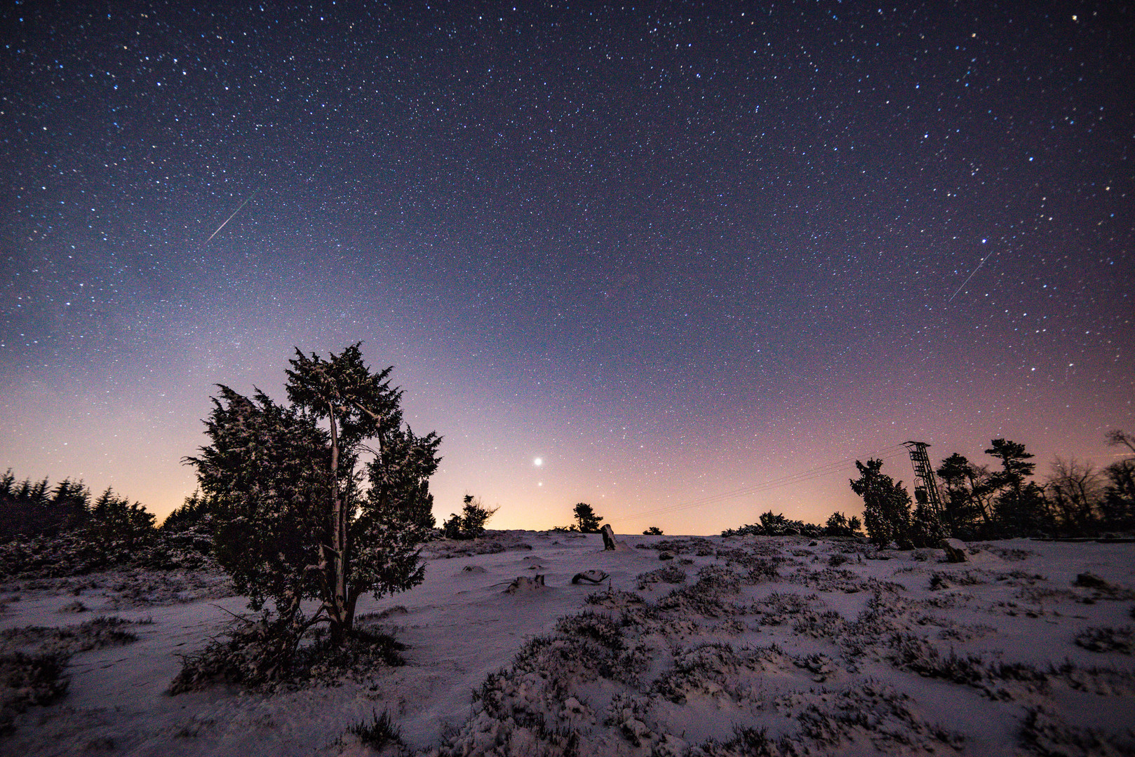 Winterlicher Sternenhimmel während der totalen Mondfinsternis am 21.01.2019