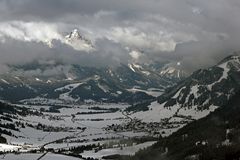 winterlicher Talblick