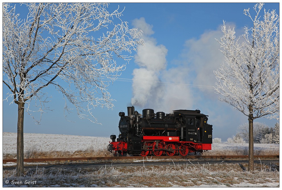 Winterliches Dampflok-Porträt in Posewald