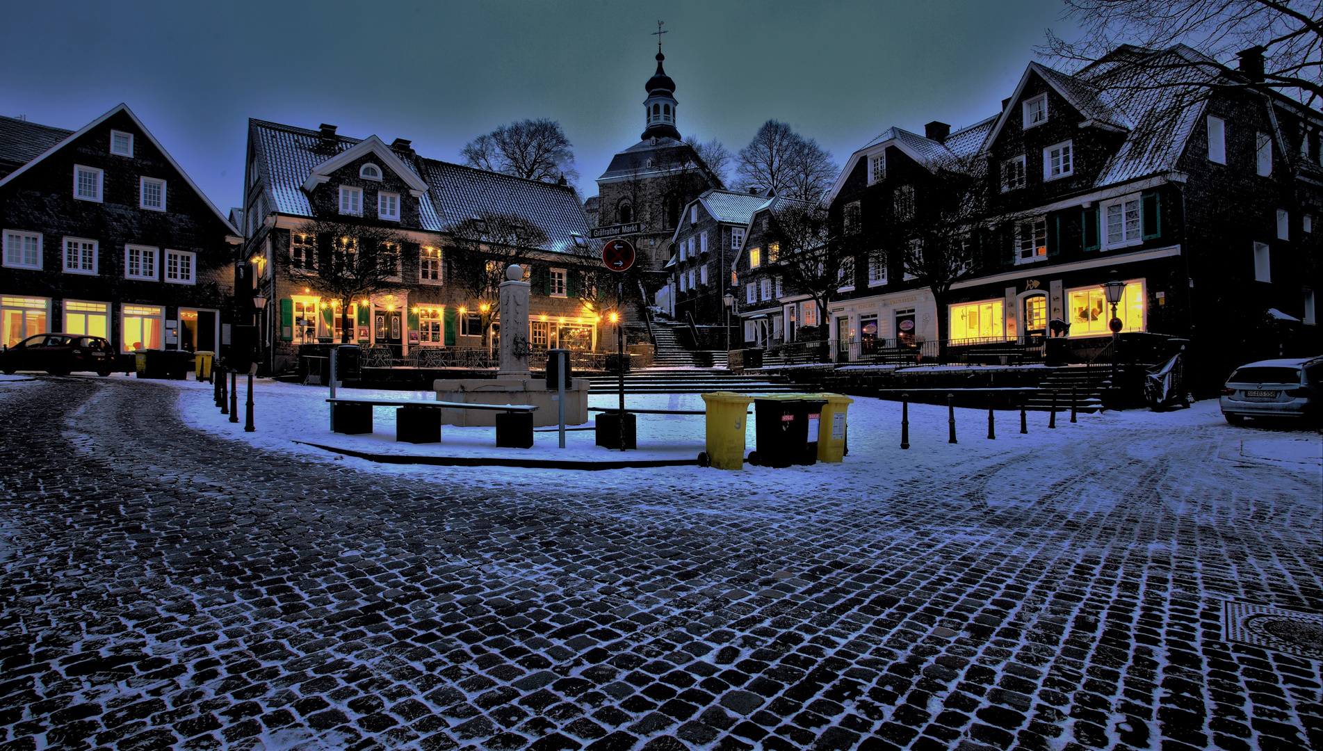 winterliches Gräfrath bei Nacht