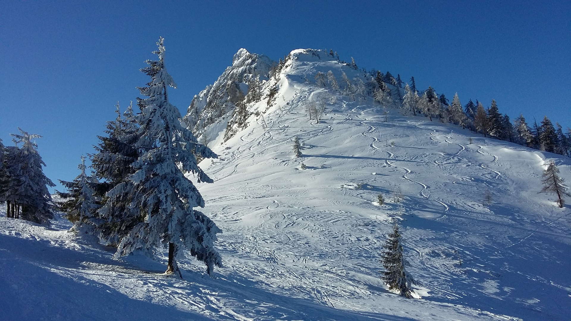 Wintermärchen für Skitourer