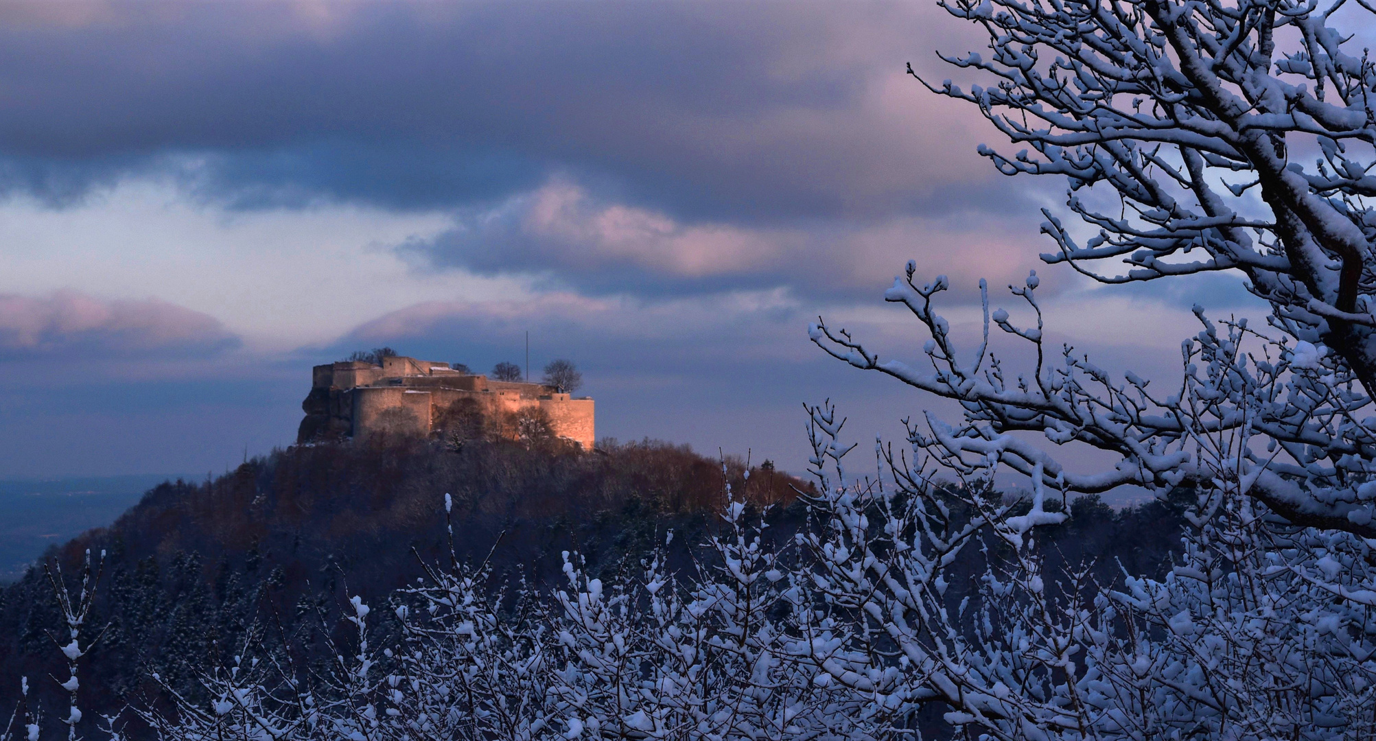 Wintermorgen am Hohenneuffen