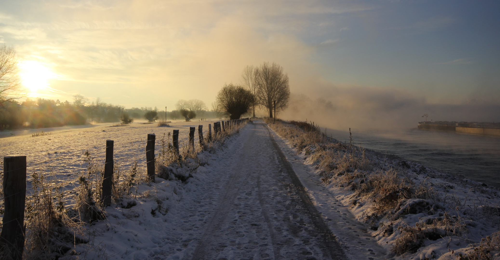 Wintermorgen am Niederrhein