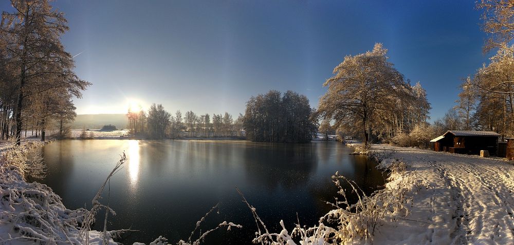 Wintermorgen am See