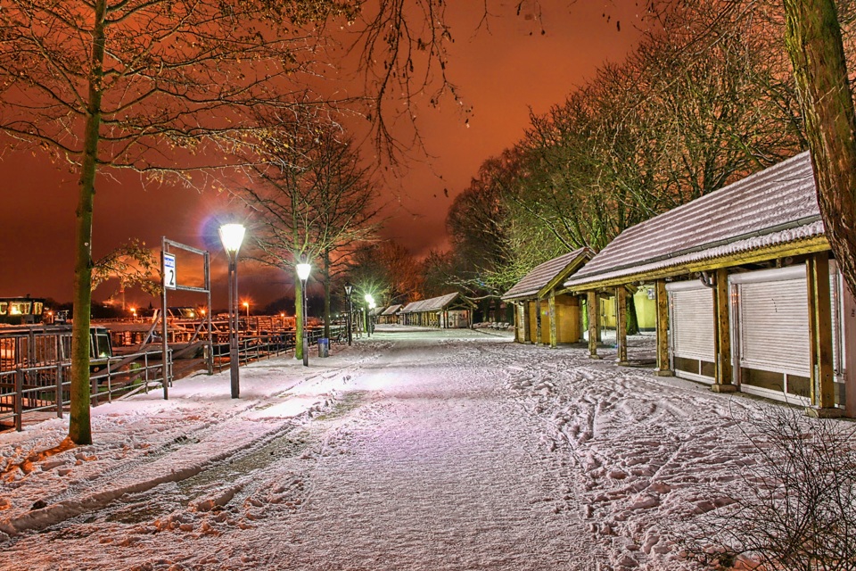 Winternacht am Treptower Hafen