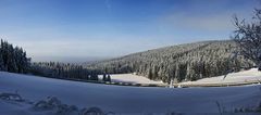 Winterpanorama am zugefrorenen "Auerhahnteich"