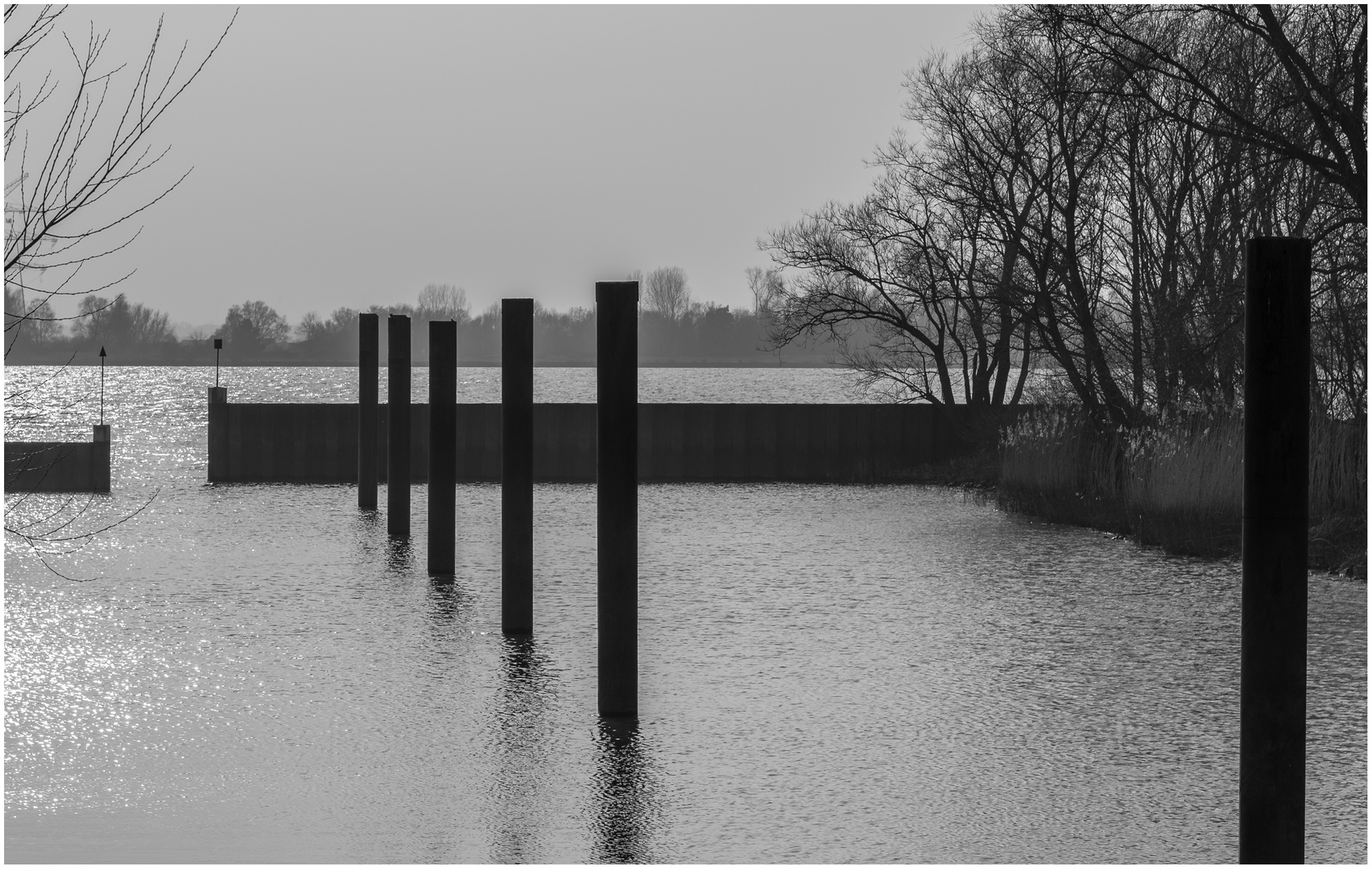 Winterruhe im Hafen Hetlingen