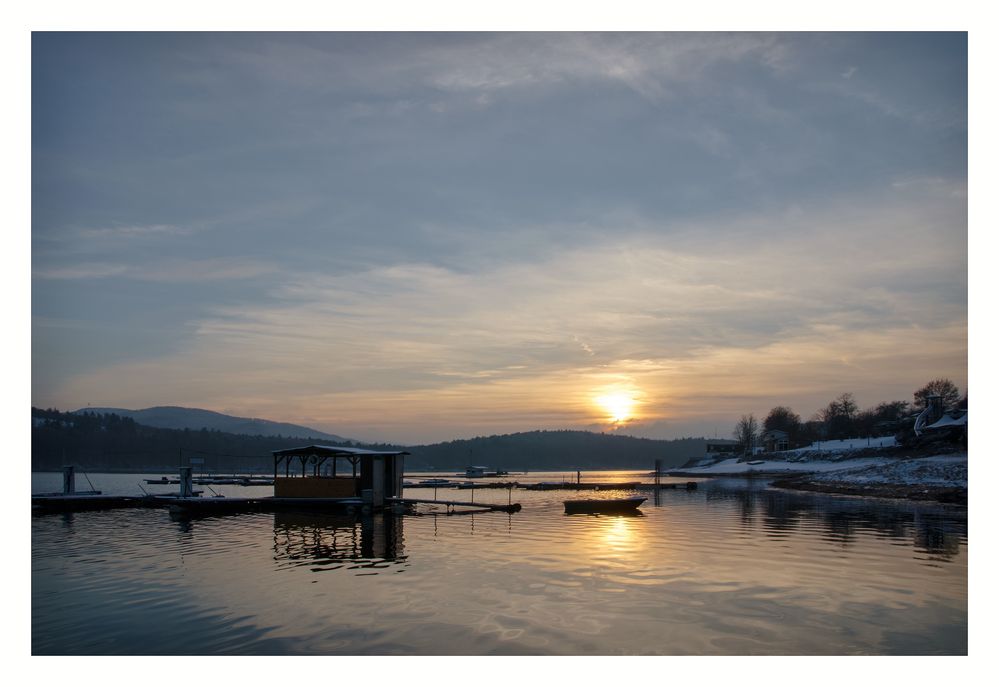 Wintersee am Abend