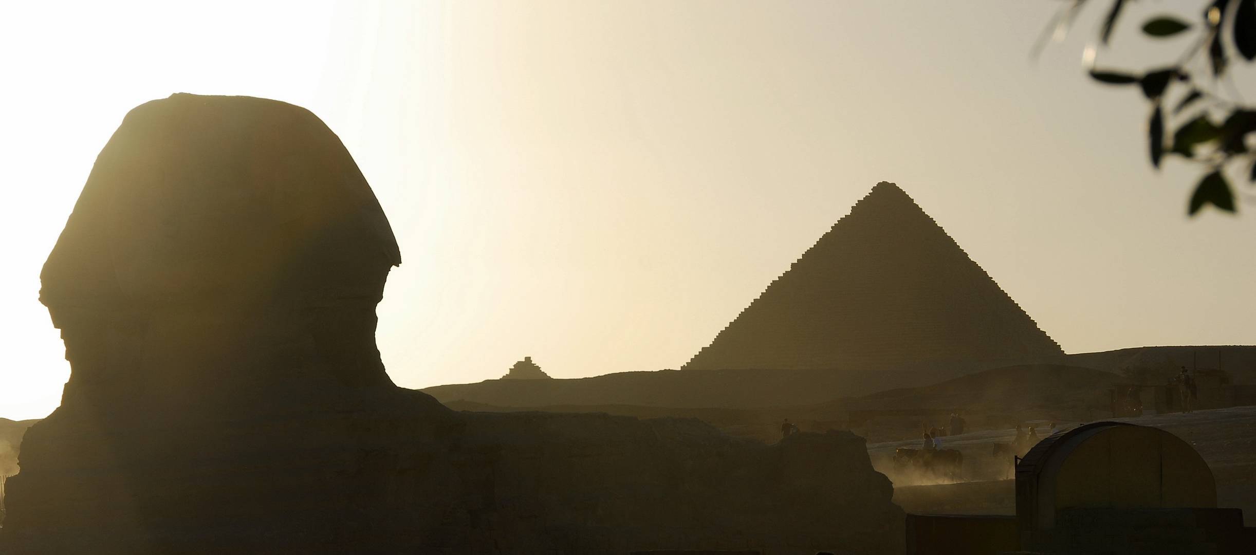 Wintersonne satt bei den Pyramiden in Gizeh