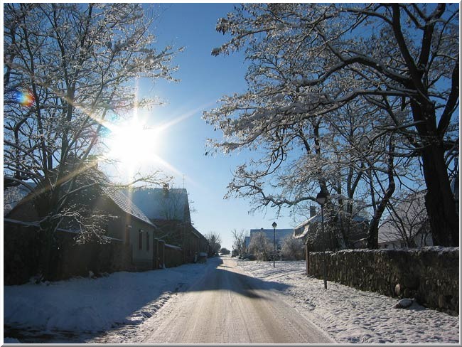 Wintersonne über Altmarkdorf