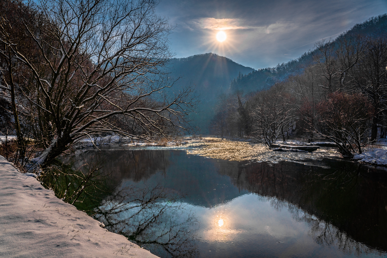 Wintersonne über der Ahrschleife