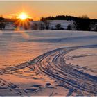 Wintersonne über der Loipe