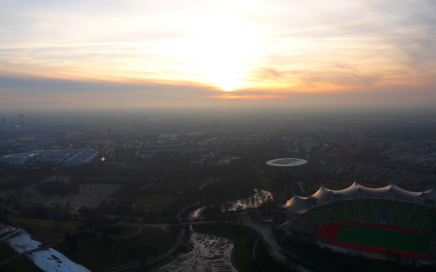 wintersonne über münchen