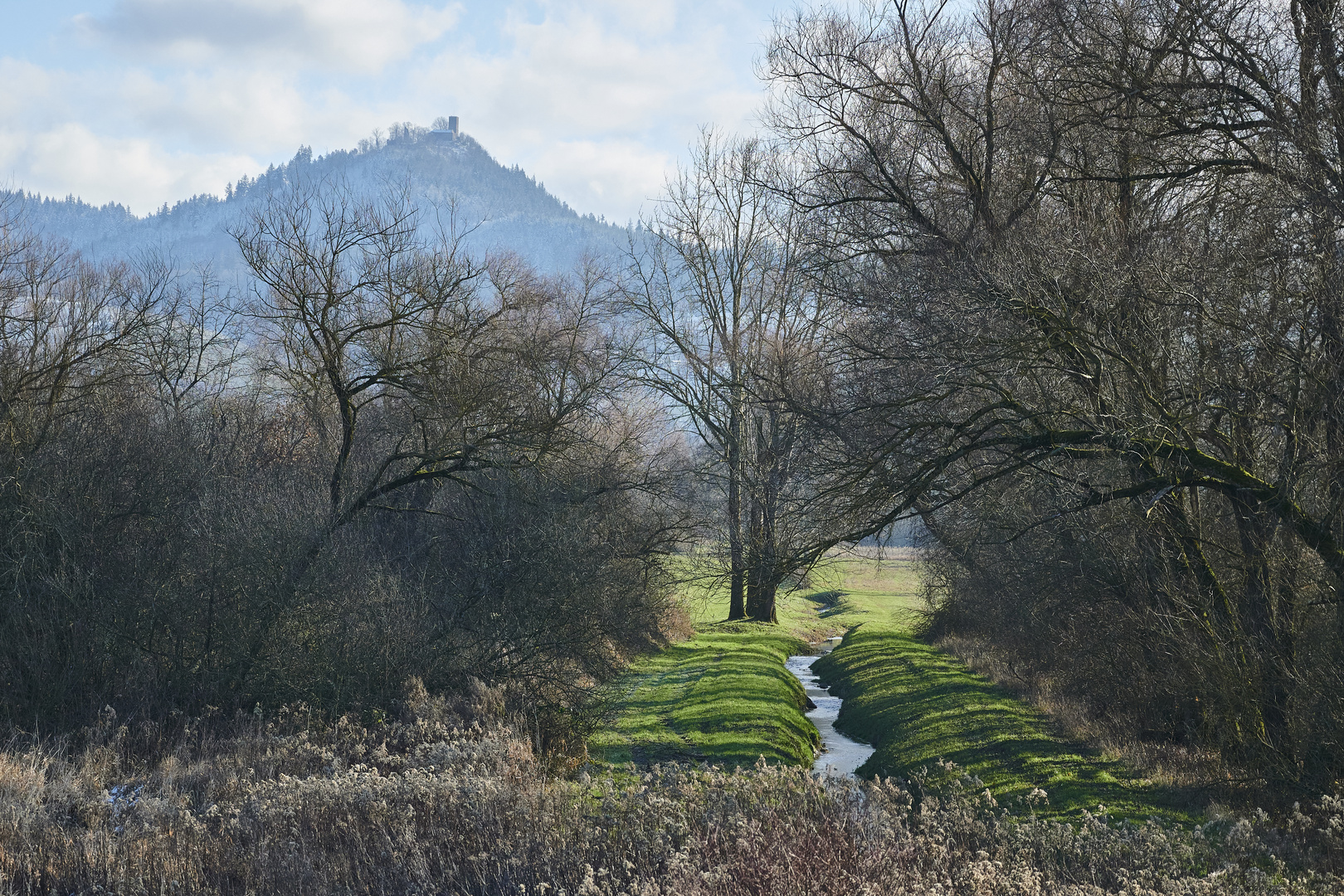 Wintersonne unter der Yburg