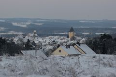 Wintersonnenaufgang über Leonberg/Opf. I