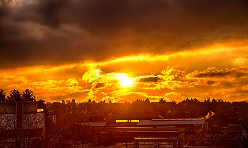 Wintersonnenaufgang über Solingen