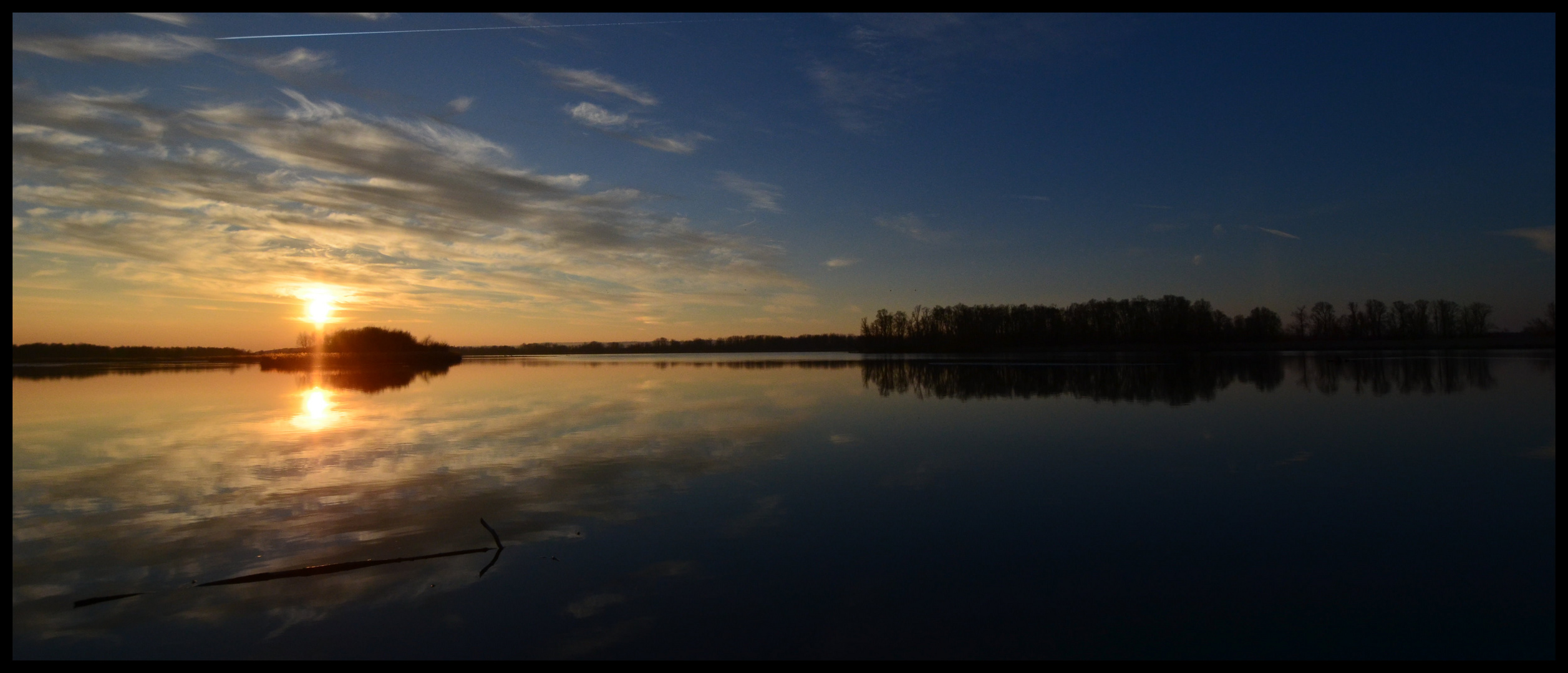 Wintersonnenuntergang am Unteren Inn