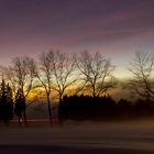 Wintersonnenuntergang auf dem Heimweg