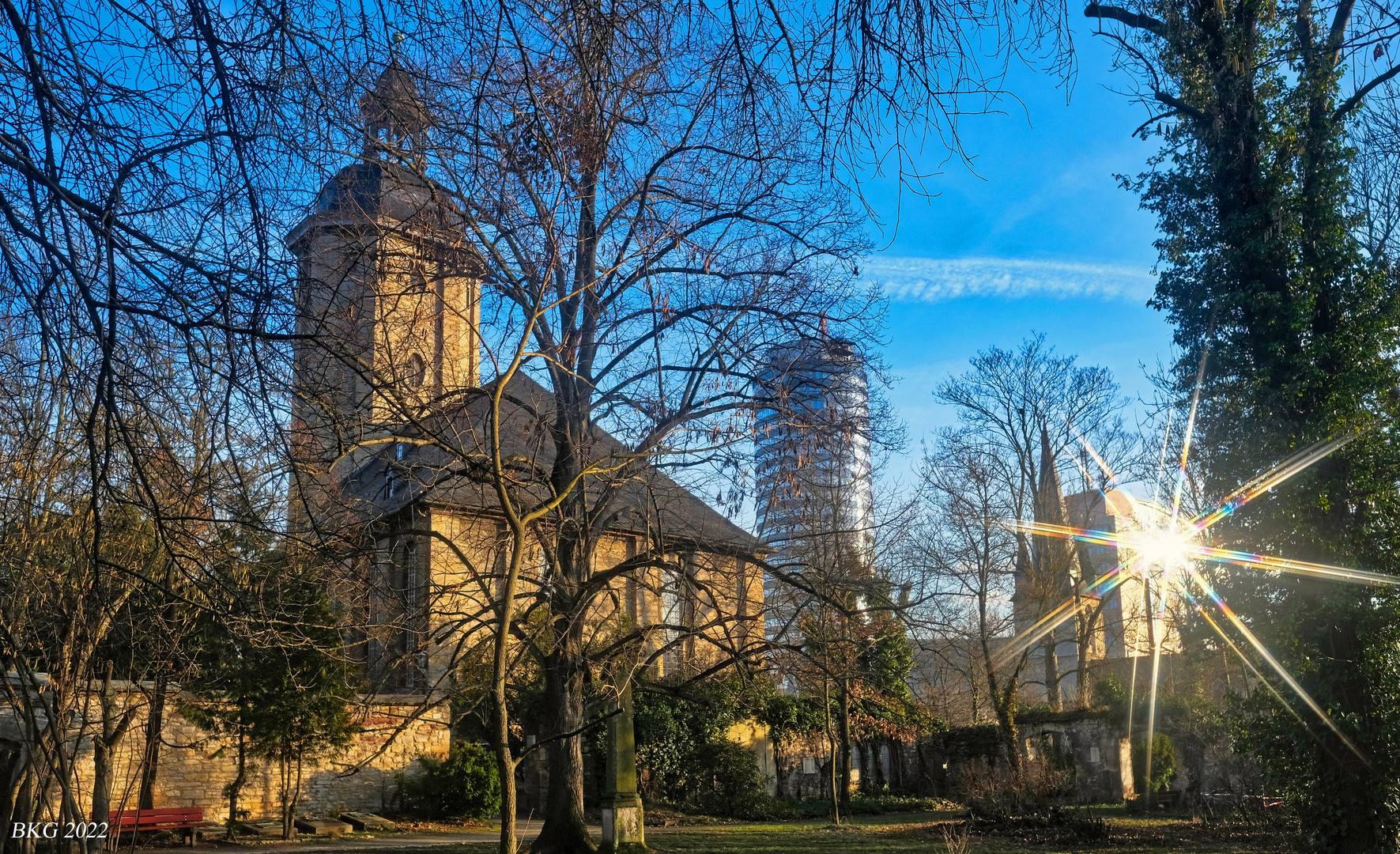 Wintersonnenzauber in der Stadt 