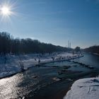 Winterspaziergänger an der Isar