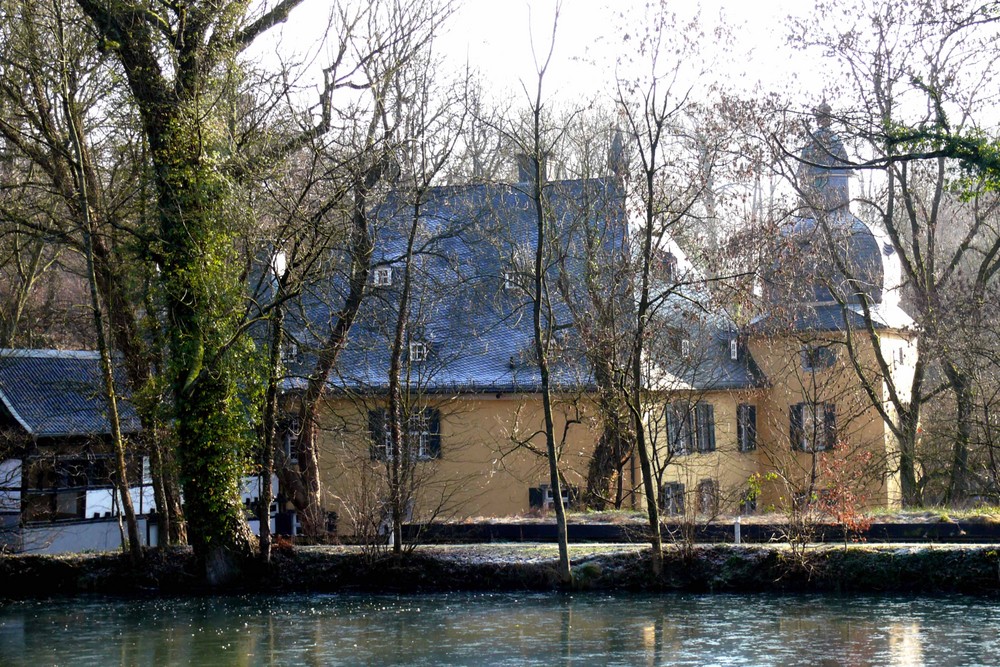 Winterspazierung am Schloss Lüntenbeck in Wuppertal