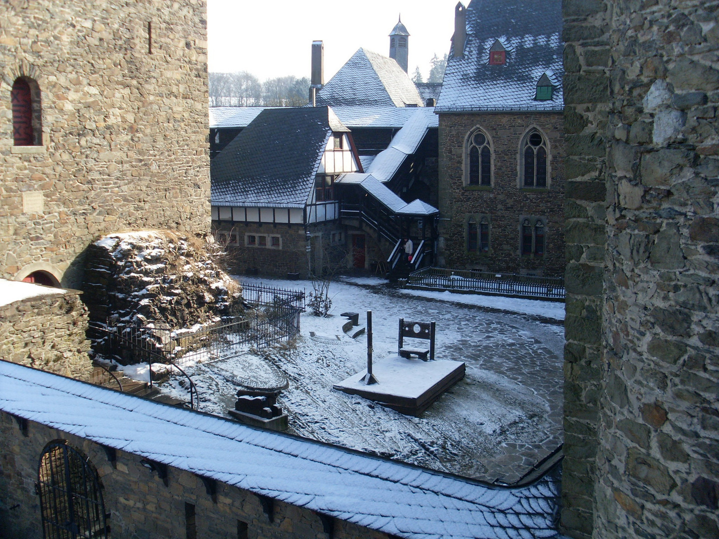 Winterstimmung auf Schlossburg Solingen