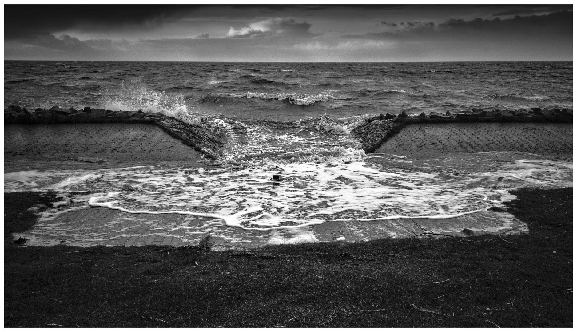 Wintersturm am Deich - Friedrichskoog Spitze 