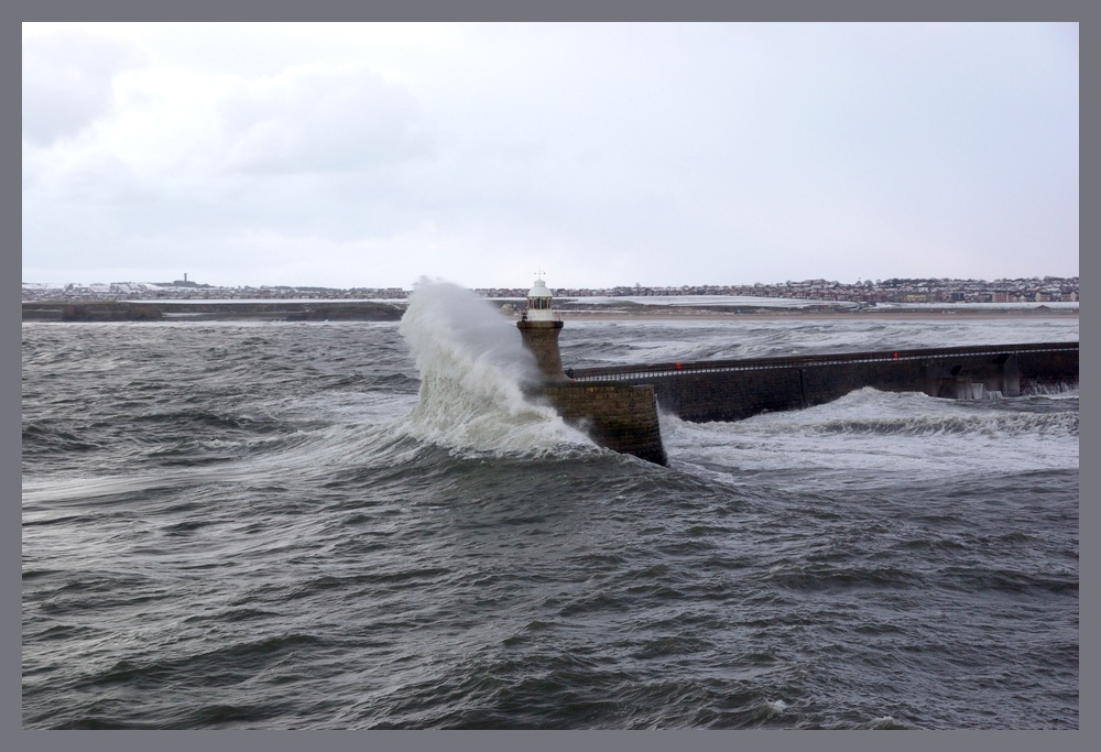 Wintersturm an der Tyne-Mündung