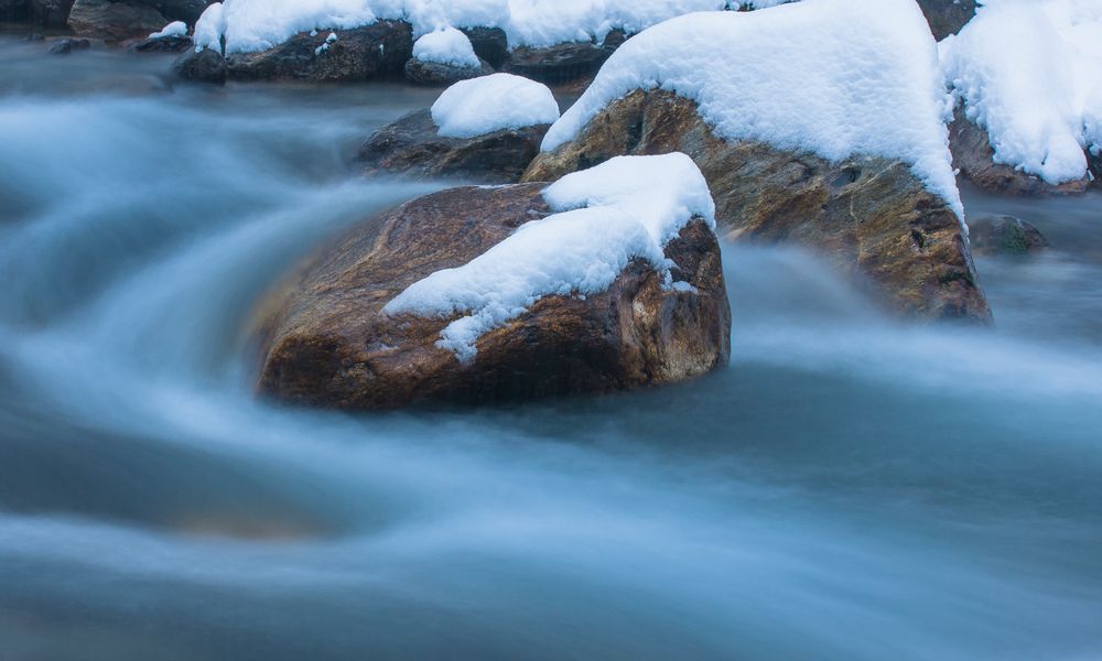 Winterszene am Bach - I