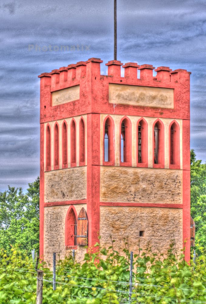 Winzer Turm bei Osthofen in HDR