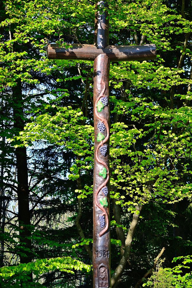 Winzingen Heldenbergkreuz