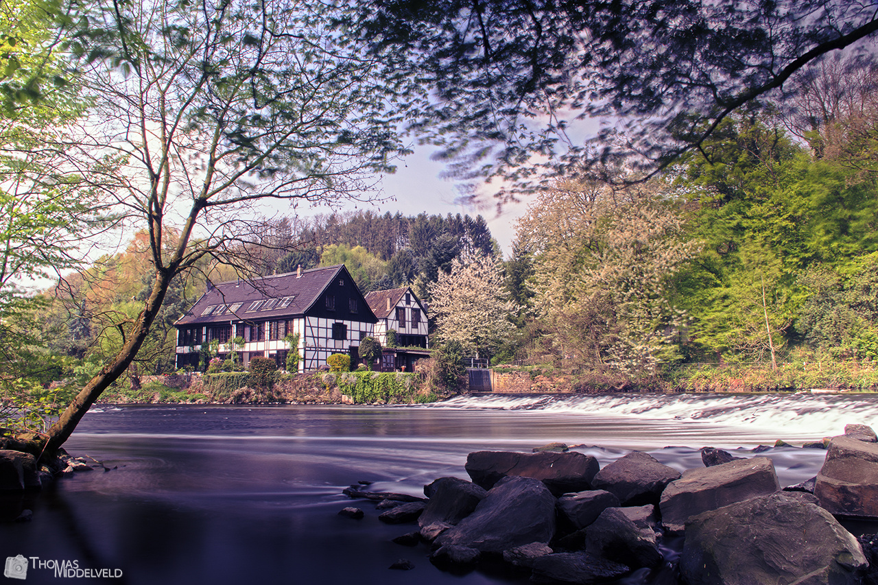 Wipperkotten - Wupper mit Langzeitbelichtung und HDR