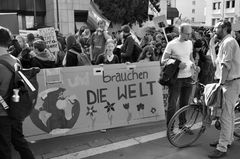 Wir brauchen die Welt