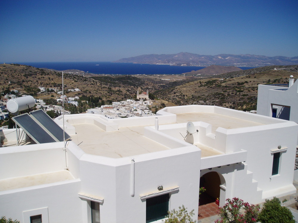 Wir fahren zum Baden an die Bucht von Molos auf Paros