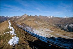 wir gehen vom Hochjoch hinunter....