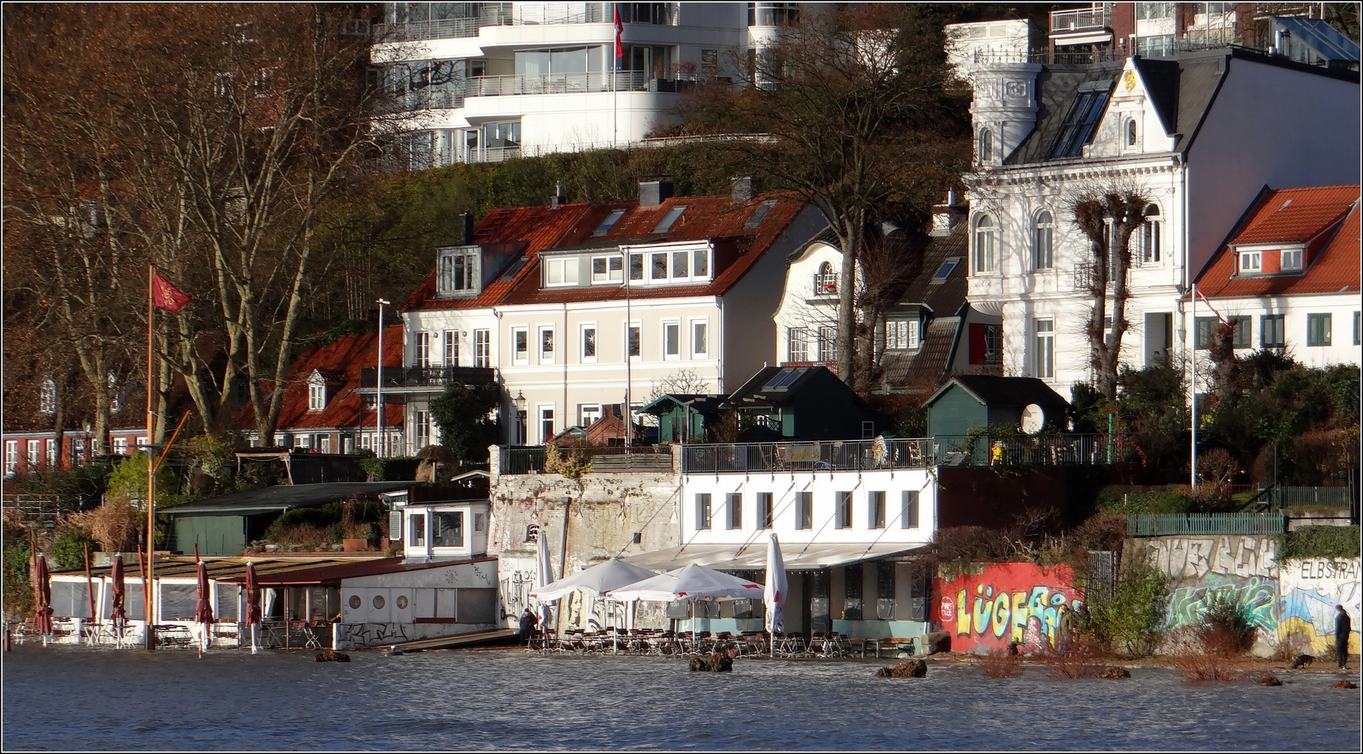 wir haben etwas Elbwasser abzugeben...:)