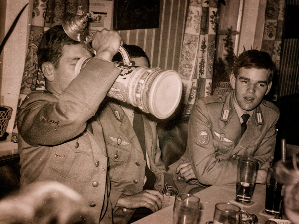 Wir hatten ja nix zu essen damals, aber zu trinken gab es genug.