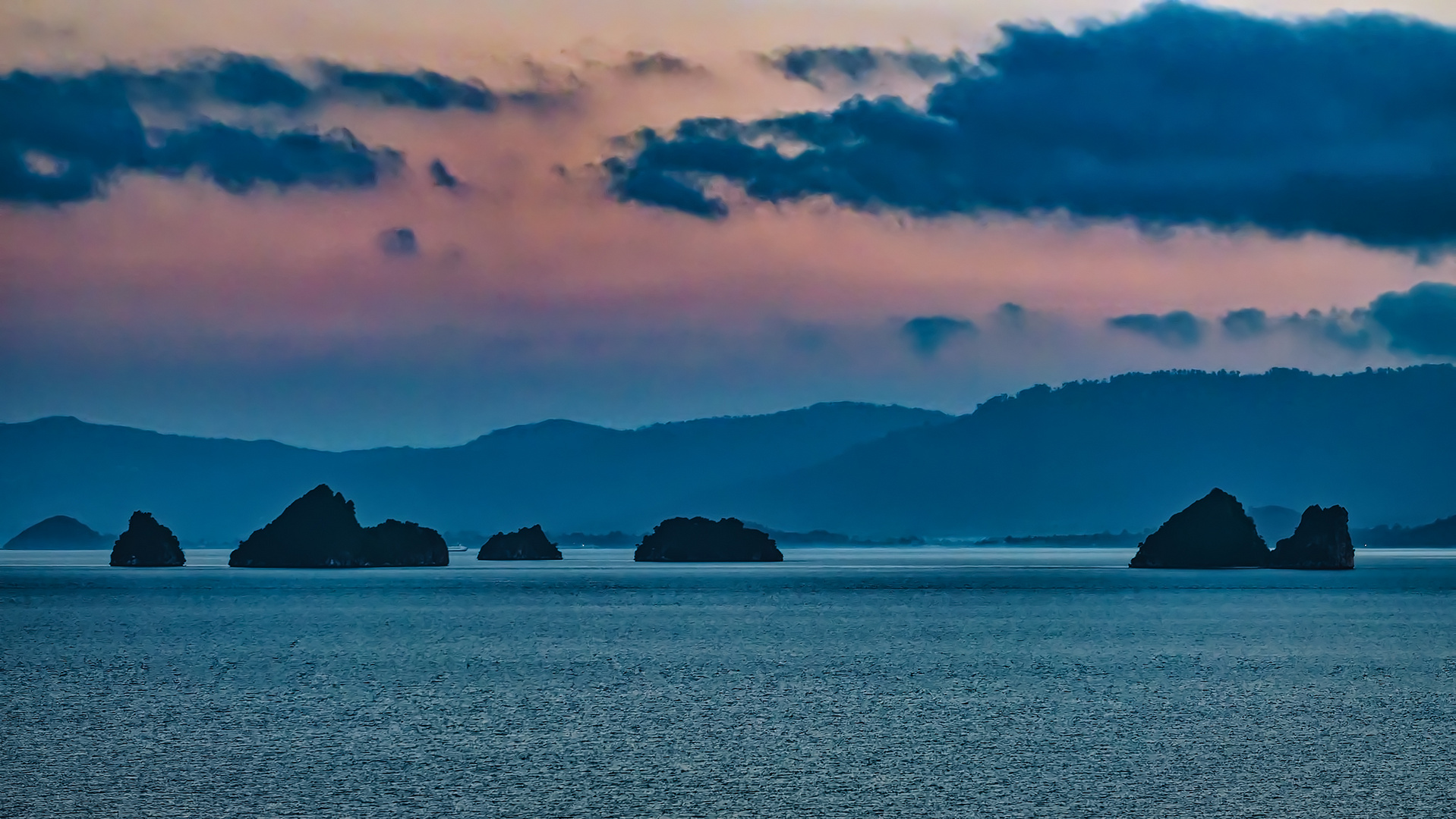 Wir lagen vor Kho Samui und hatten .... (I)