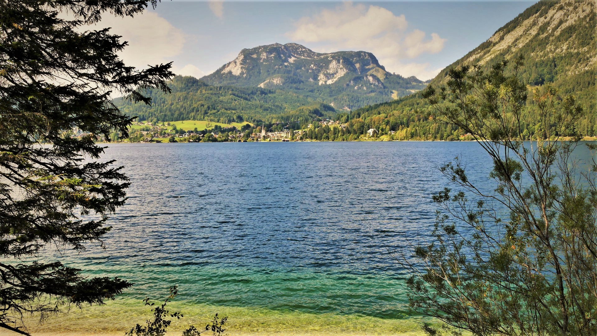 Wir sind wieder einmal rund um den See marschiert.